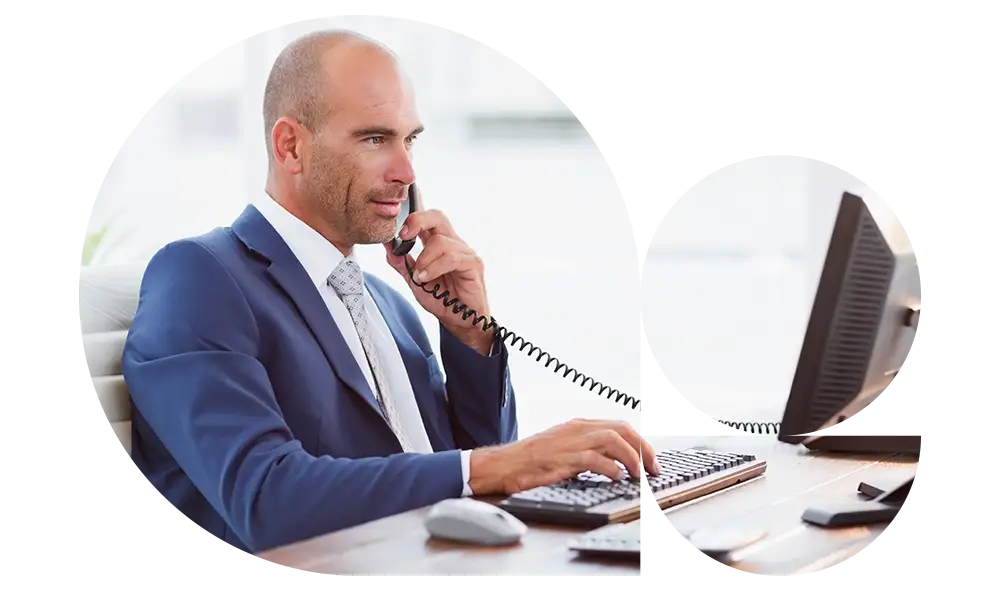 Fotografia di consulente in giacca e cravatta